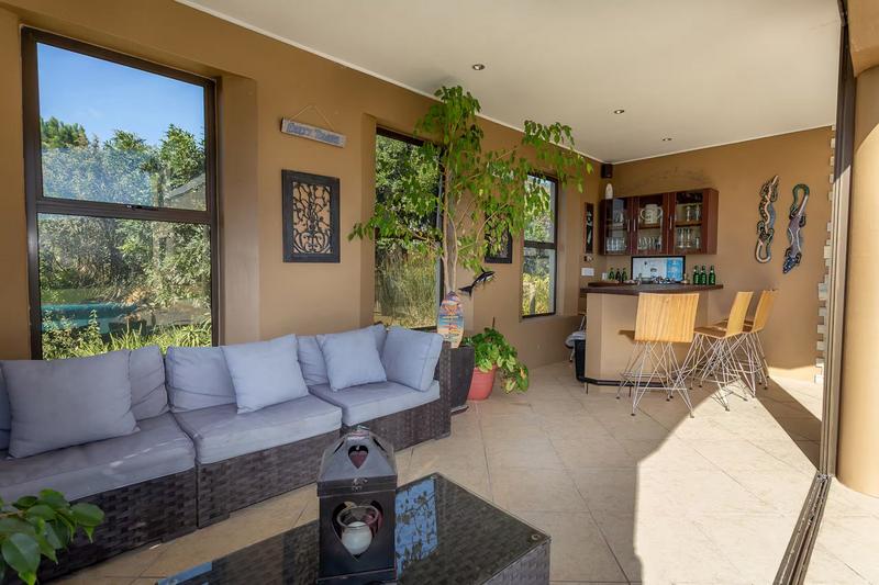 To Let 4 Bedroom Property for Rent in Crofters Valley Western Cape